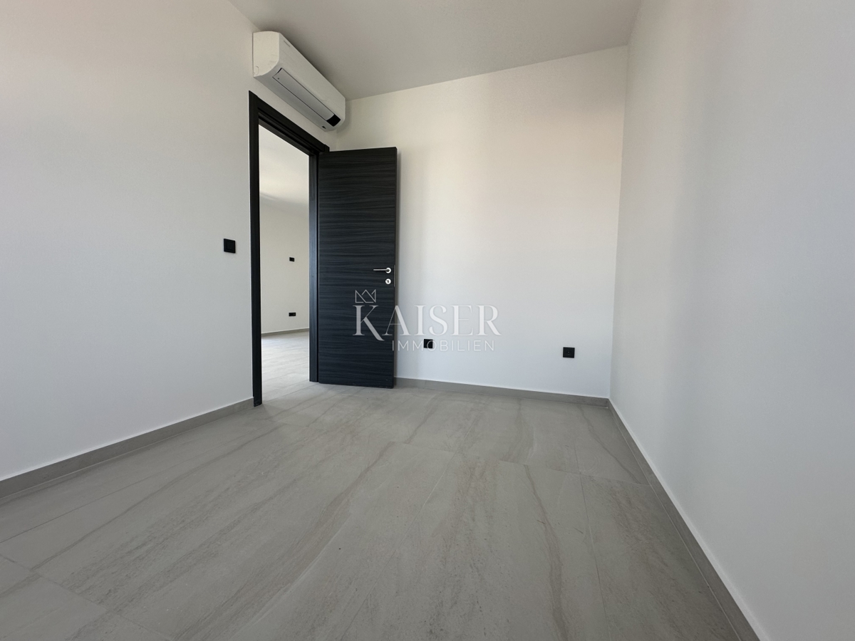 Zara, Diklo, Appartamento di lusso, a 50 m dal mare. 