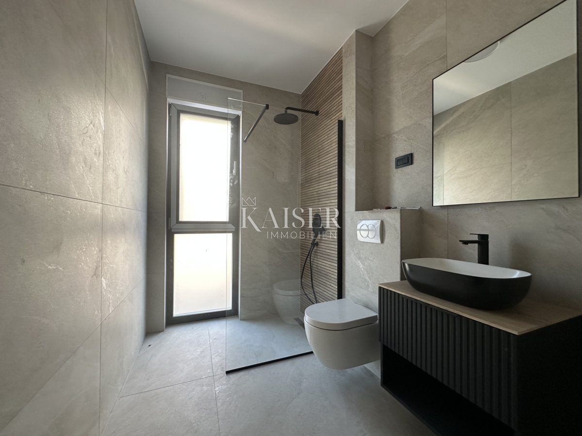 Zara, Diklo, Appartamento di lusso, a 50 m dal mare. 