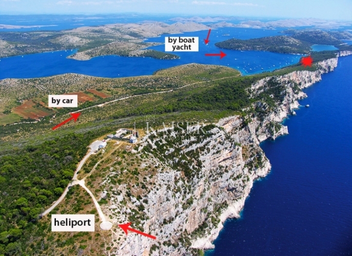 Isola Lunga - Edificio commerciale e residenziale unico nel Parco Naturale di Telašćica sulla spiaggia