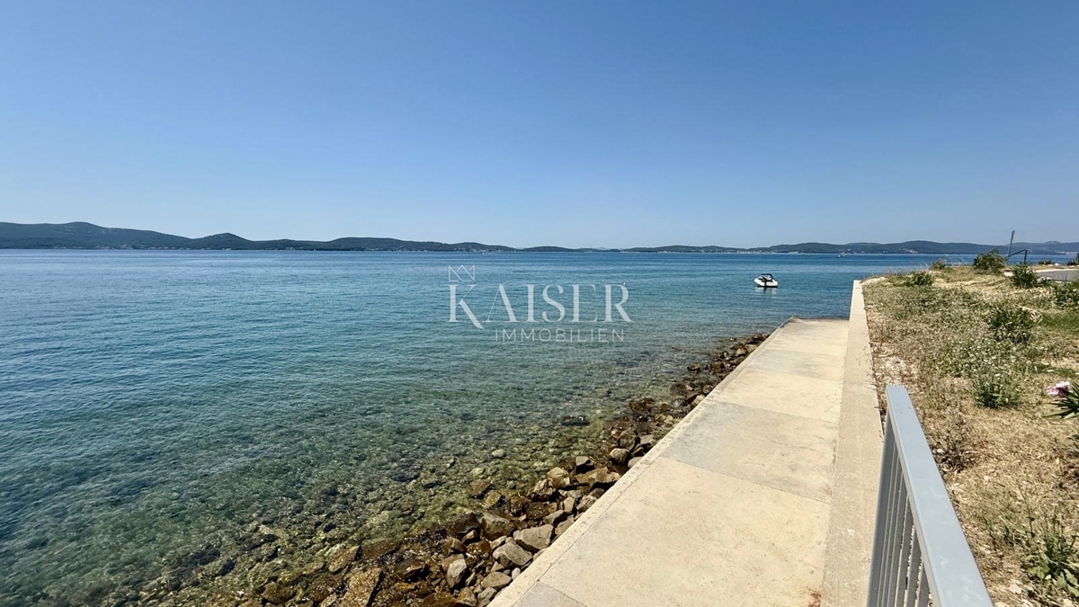 Zara-Sukošan: Appartamento con tre camere da letto con vista, a 50 m dal mare