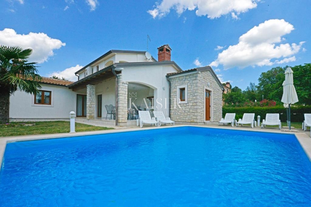 Istria, Parenzo, casa con piscina