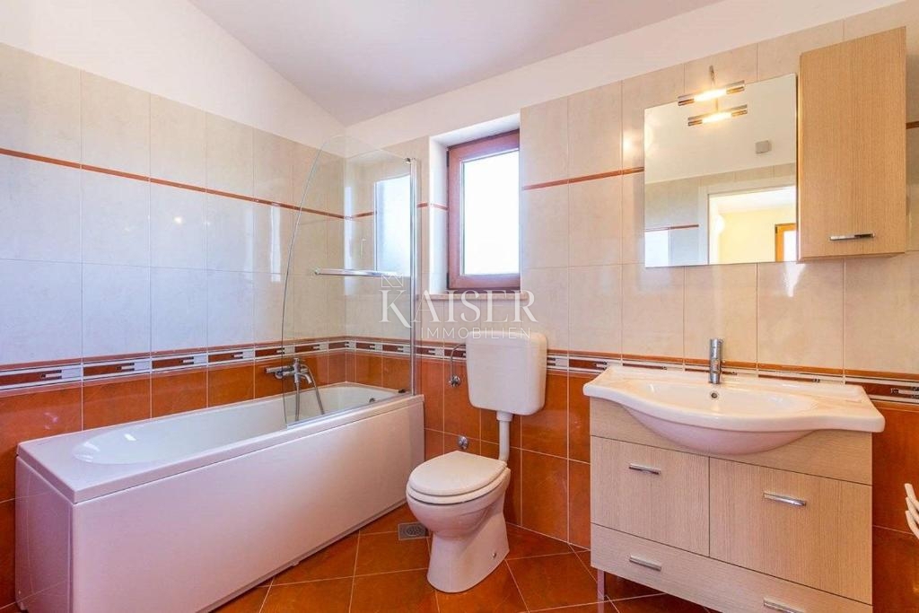 Istria, Parenzo, casa con piscina