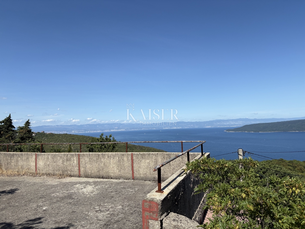 Abbazia, Brseč - terreno edificabile 696 m2