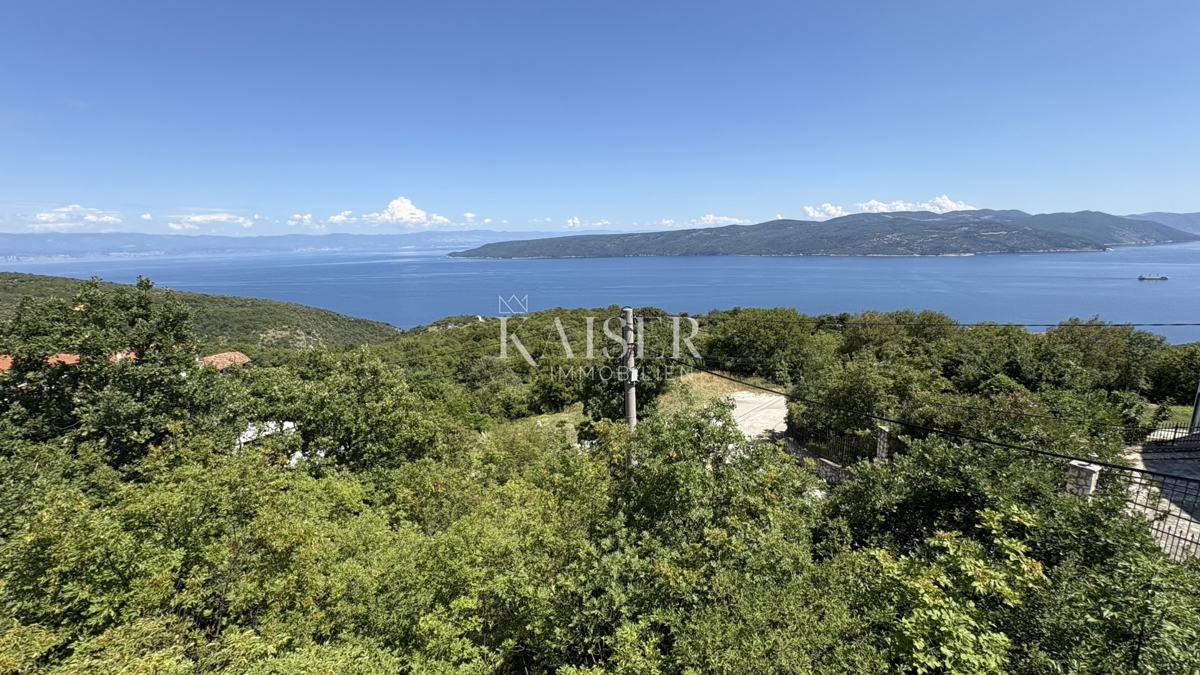 Abbazia, Brseč - terreno edificabile 696 m2