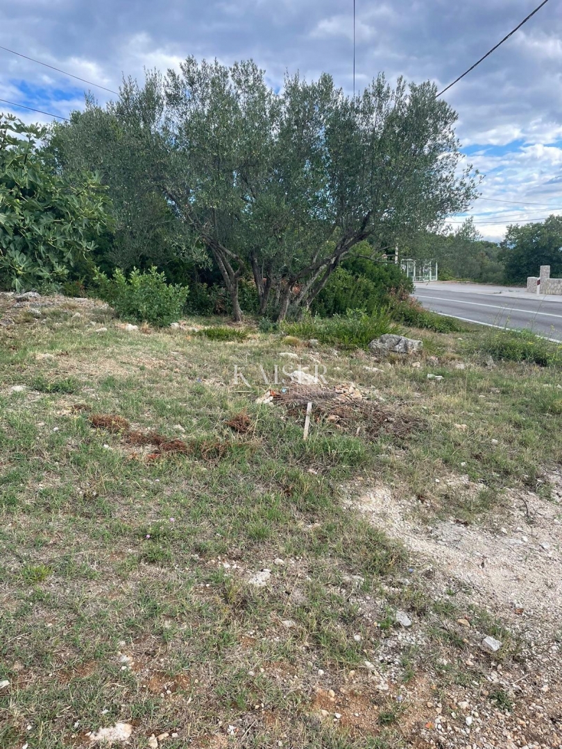 Zara, Kukljica - OCCASIONE terreno edificabile con vista sul Canale di Zara