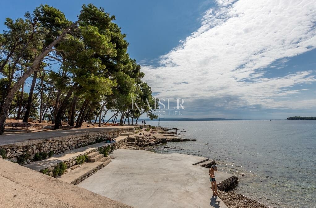 Zara, Kukljica - OCCASIONE terreno edificabile con vista sul Canale di Zara