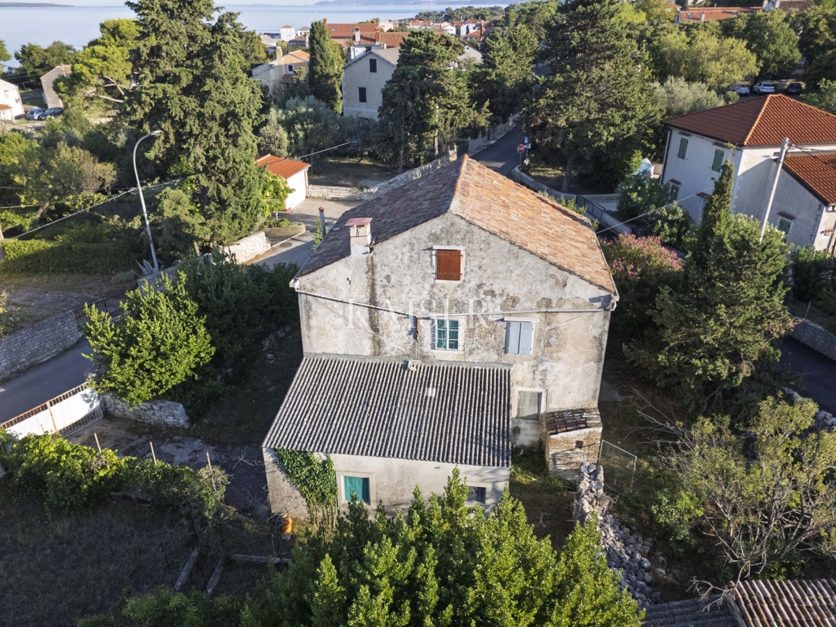 Mali Lošinj, Nerezine-Tradizionale casa in pietra