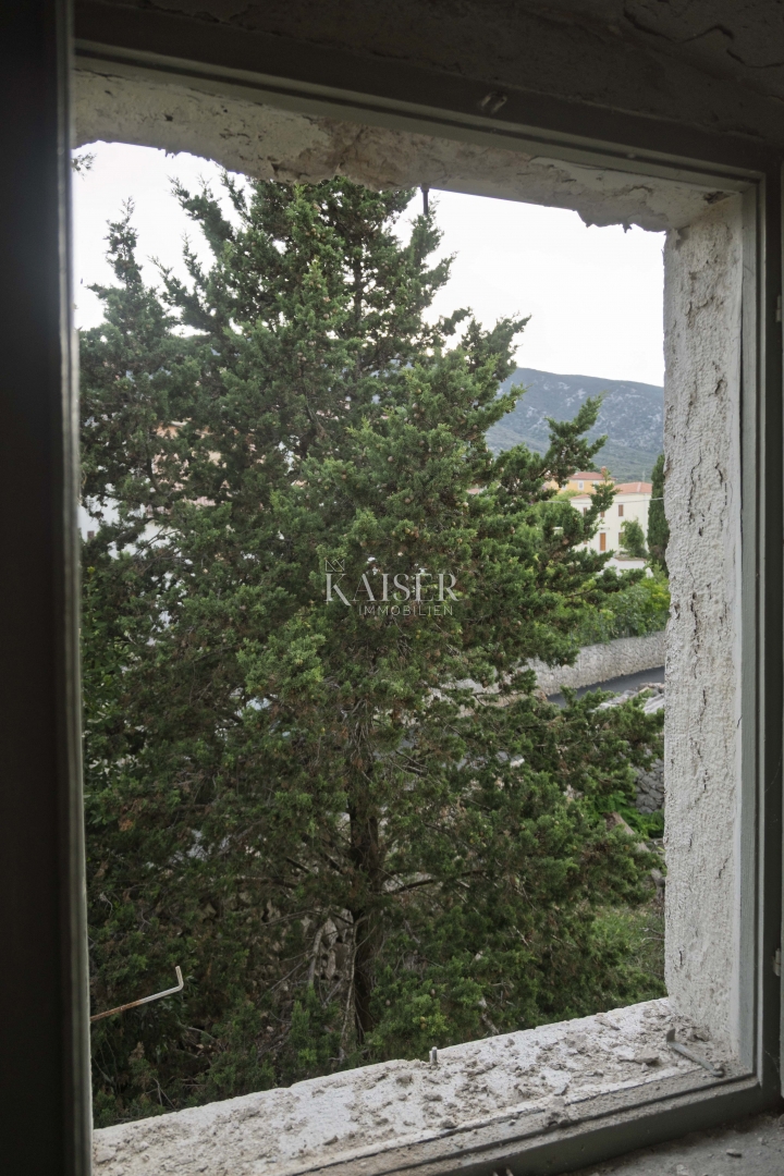 Mali Lošinj, Nerezine-Tradizionale casa in pietra