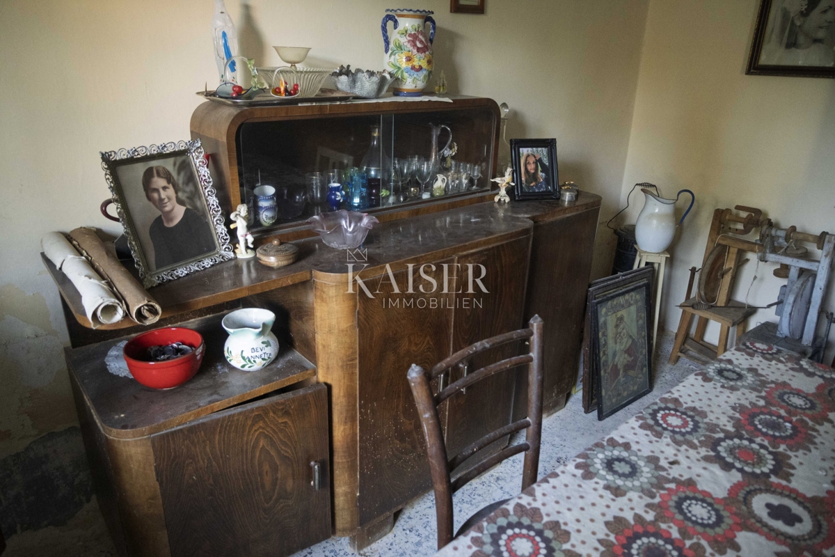 Mali Lošinj, Nerezine-Tradizionale casa in pietra