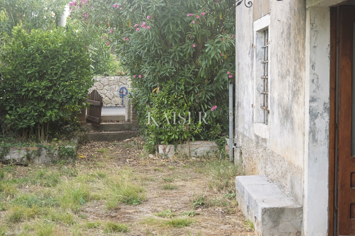 Mali Lošinj, Nerezine-Tradizionale casa in pietra