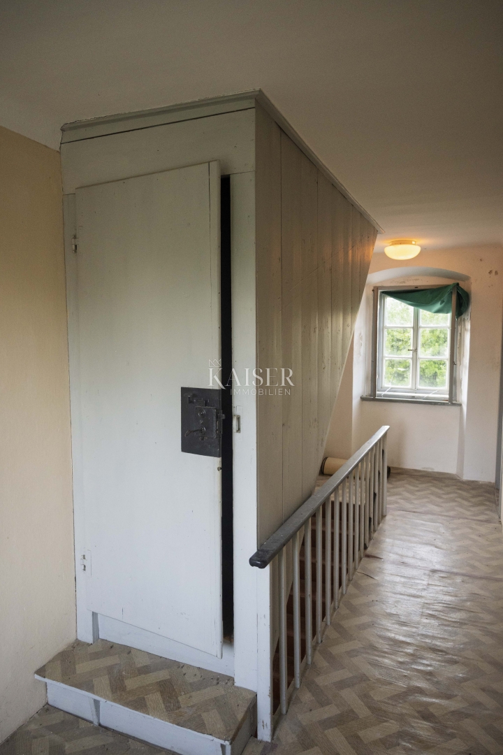 Mali Lošinj, Nerezine-Tradizionale casa in pietra