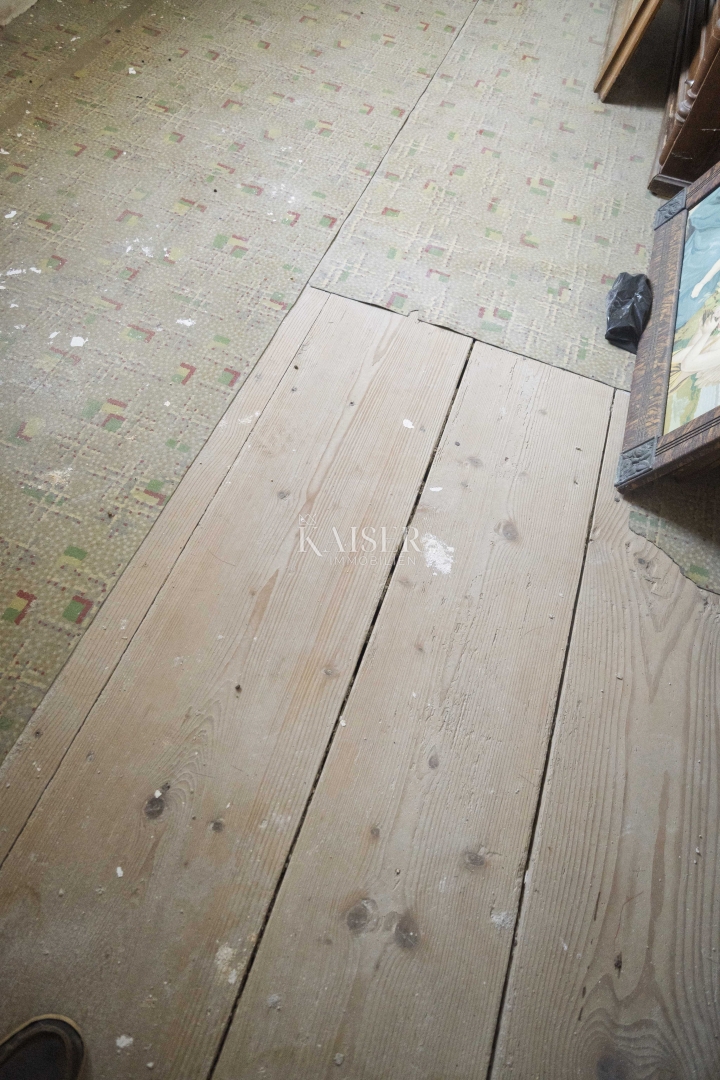 Mali Lošinj, Nerezine-Tradizionale casa in pietra