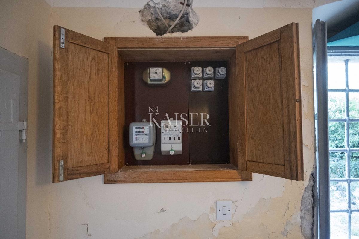 Mali Lošinj, Nerezine-Tradizionale casa in pietra