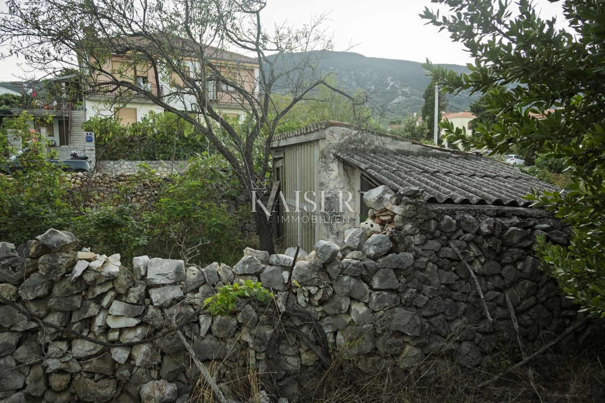 Mali Lošinj, Nerezine-Tradizionale casa in pietra