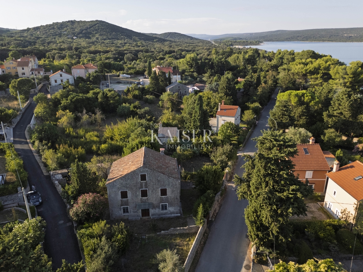 Mali Lošinj, Nerezine-Tradizionale casa in pietra