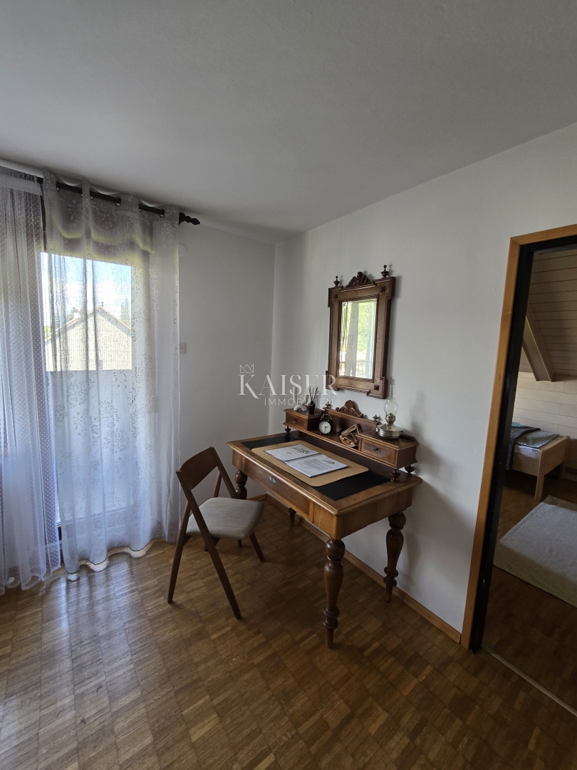 Delnice - casa con cinque appartamenti, OCCASIONE IDEALE PER INVESTITORI