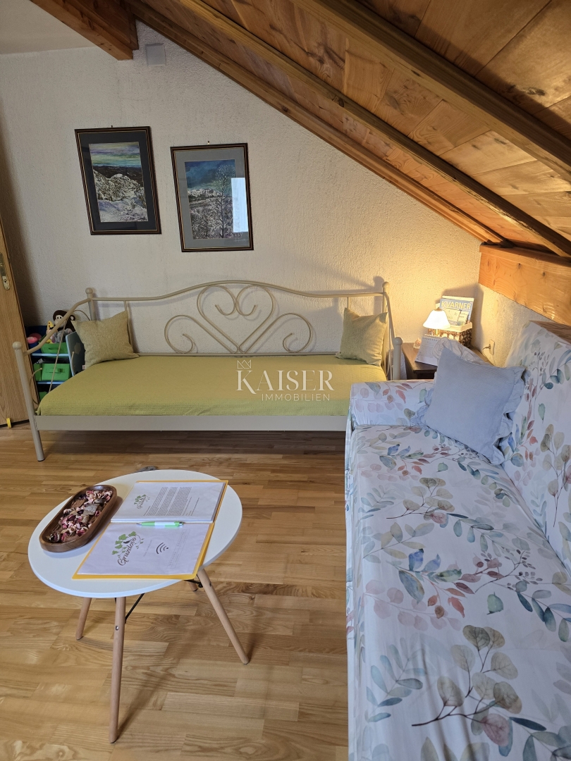 Delnice - casa con cinque appartamenti, OCCASIONE IDEALE PER INVESTITORI