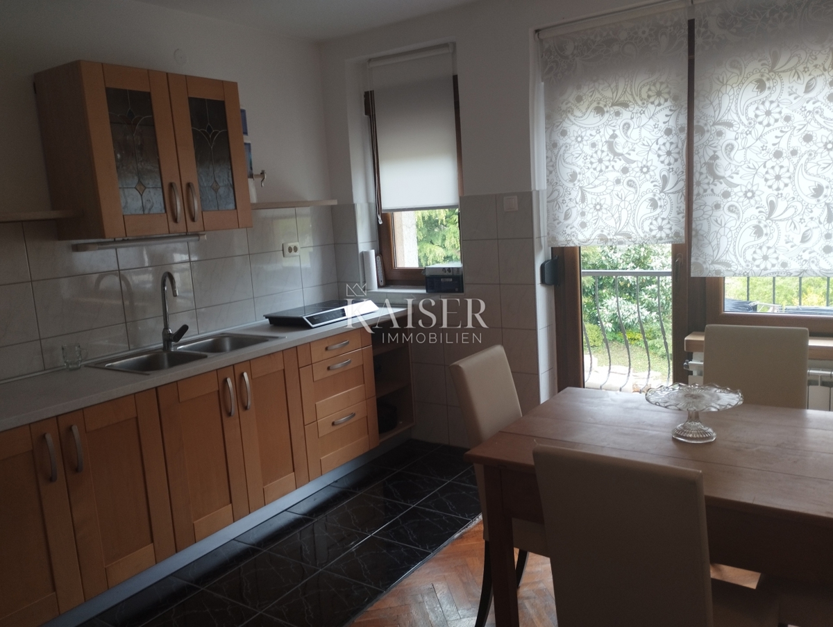 Delnice - casa con cinque appartamenti, OCCASIONE IDEALE PER INVESTITORI