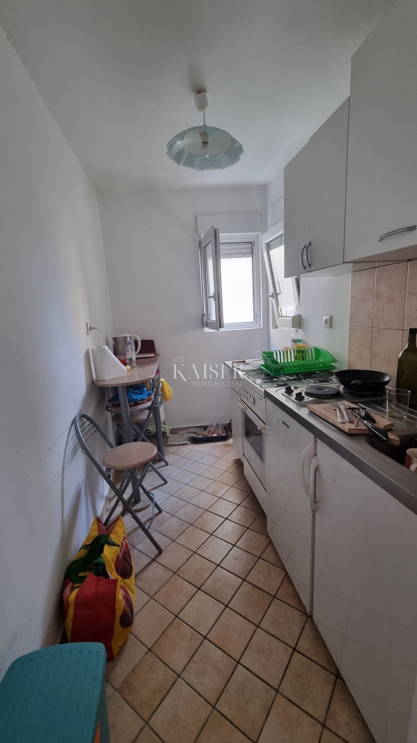 Crikvenica, Selce - casa nel centro della città a 50 metri dal mare