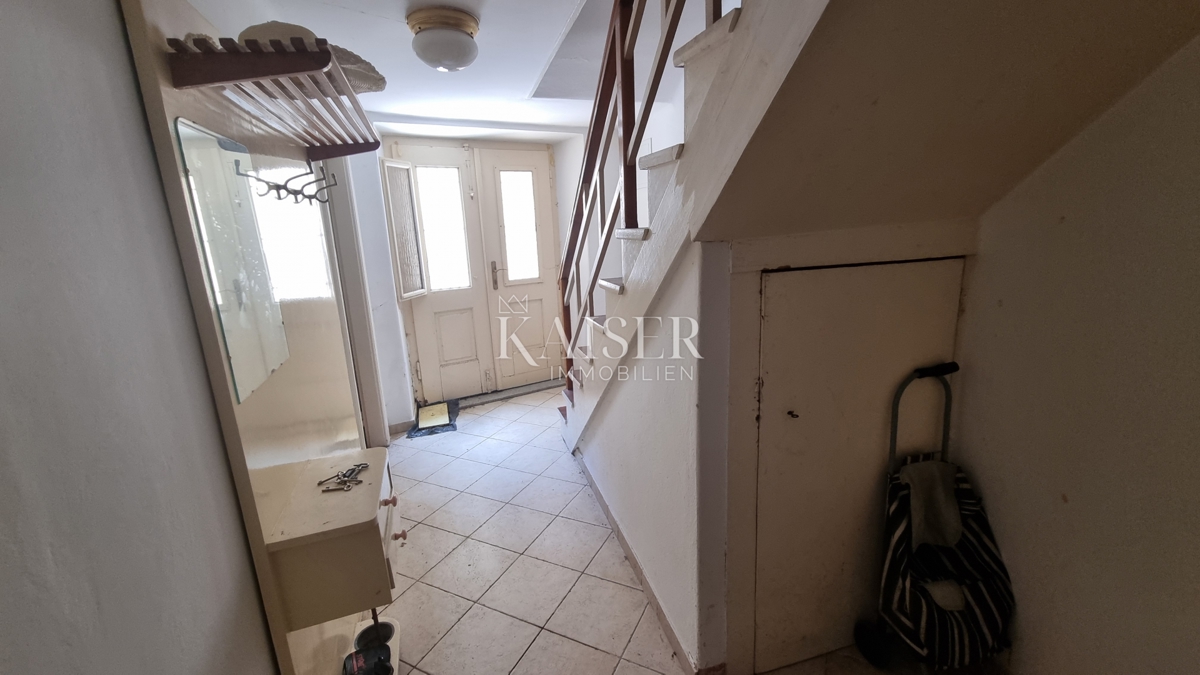 Crikvenica, Selce - casa nel centro della città a 50 metri dal mare