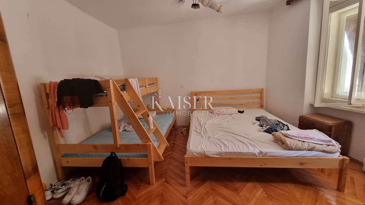 Crikvenica, Selce - casa nel centro della città a 50 metri dal mare