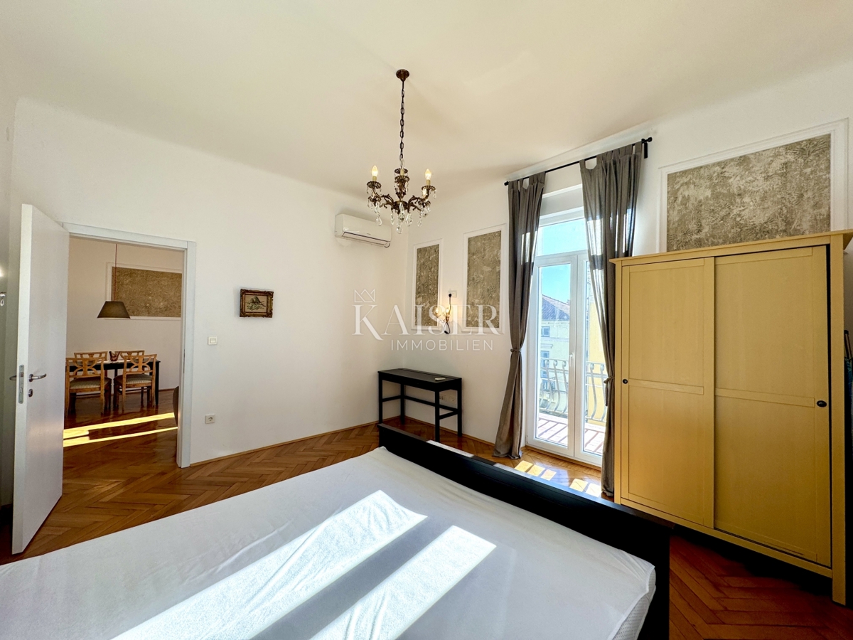 Opatija - Due appartamenti con un ampio balcone nel centro storico a 100 m dal mare