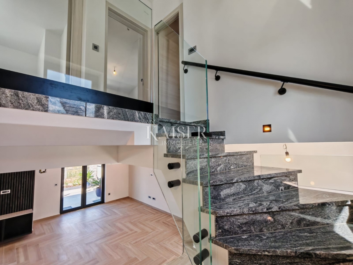 Villa Malinska, Malinska-Dubašnica, 200m2