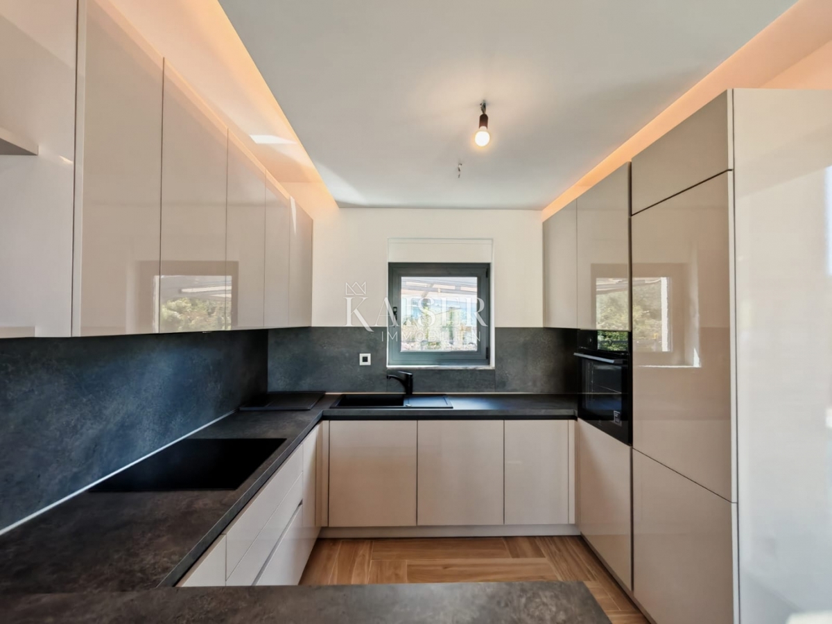 Villa Malinska, Malinska-Dubašnica, 200m2