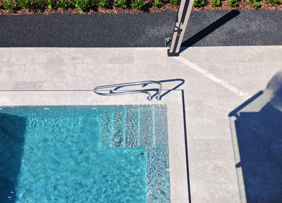 Villa Malinska, Malinska-Dubašnica, 200m2