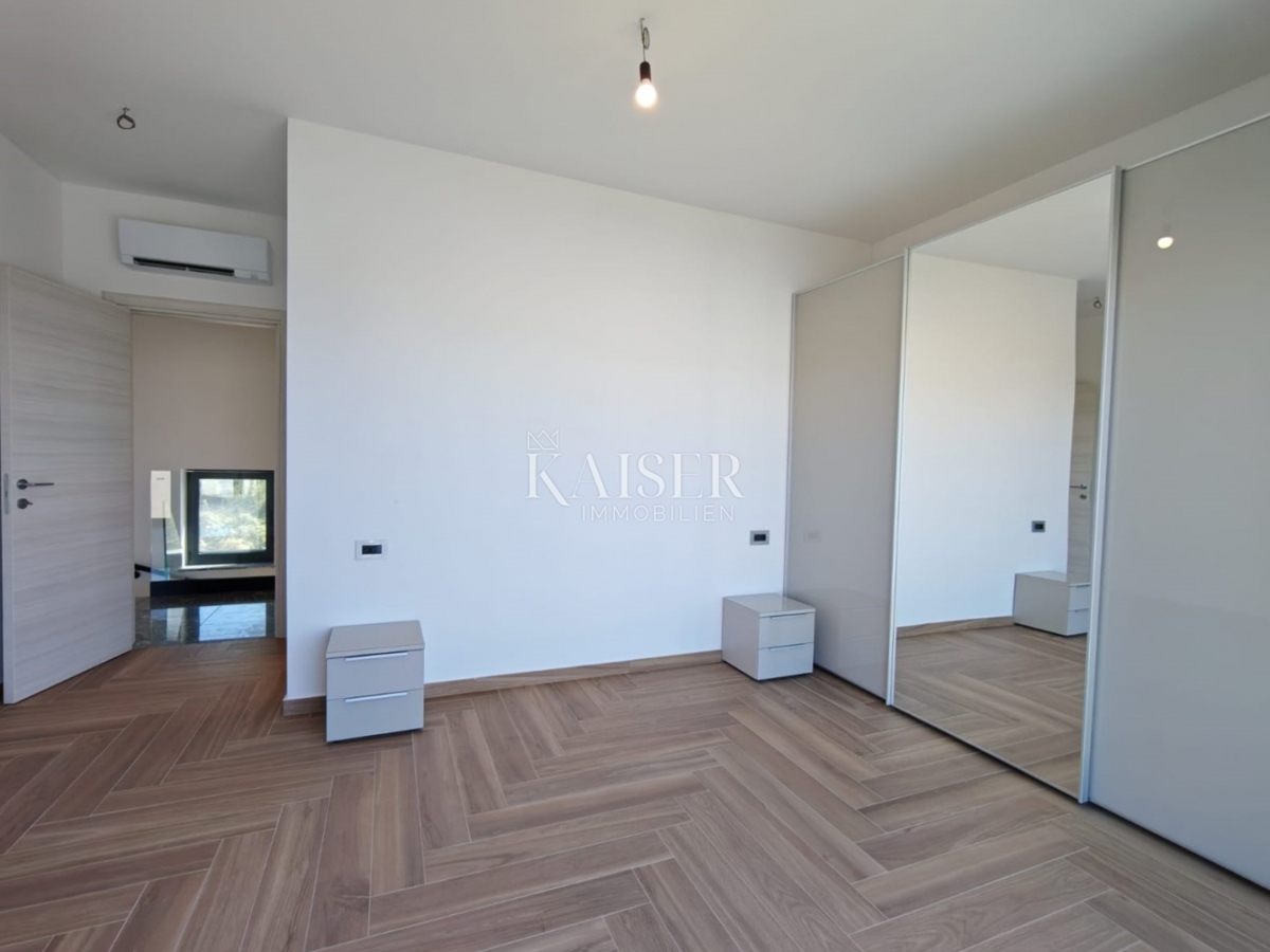 Villa Malinska, Malinska-Dubašnica, 200m2