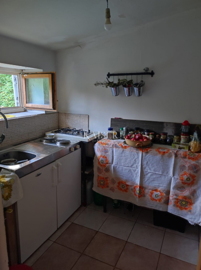 Gračac, Mazin - Casa di 100 m2 immersa nella natura