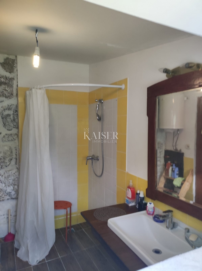 Gračac, Mazin - Casa di 100 m2 immersa nella natura