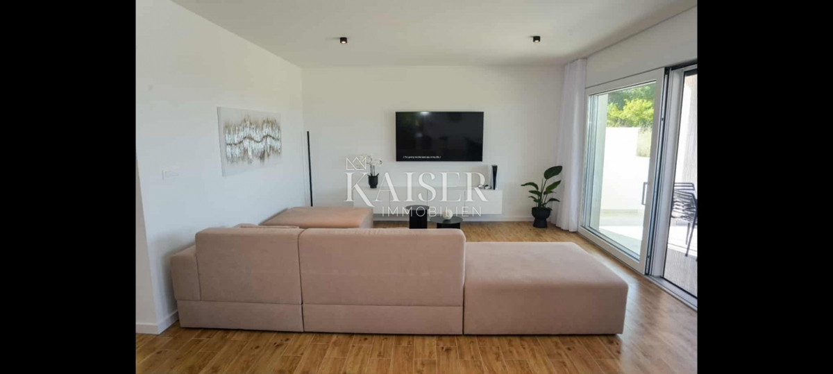 Pakoštane, Zara - Villa moderna con vista sul Lago Vranj