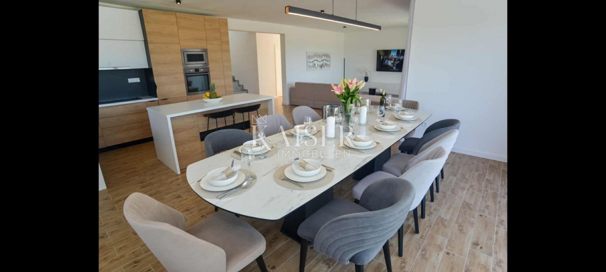 Pakoštane, Zara - Villa moderna con vista sul Lago Vranj