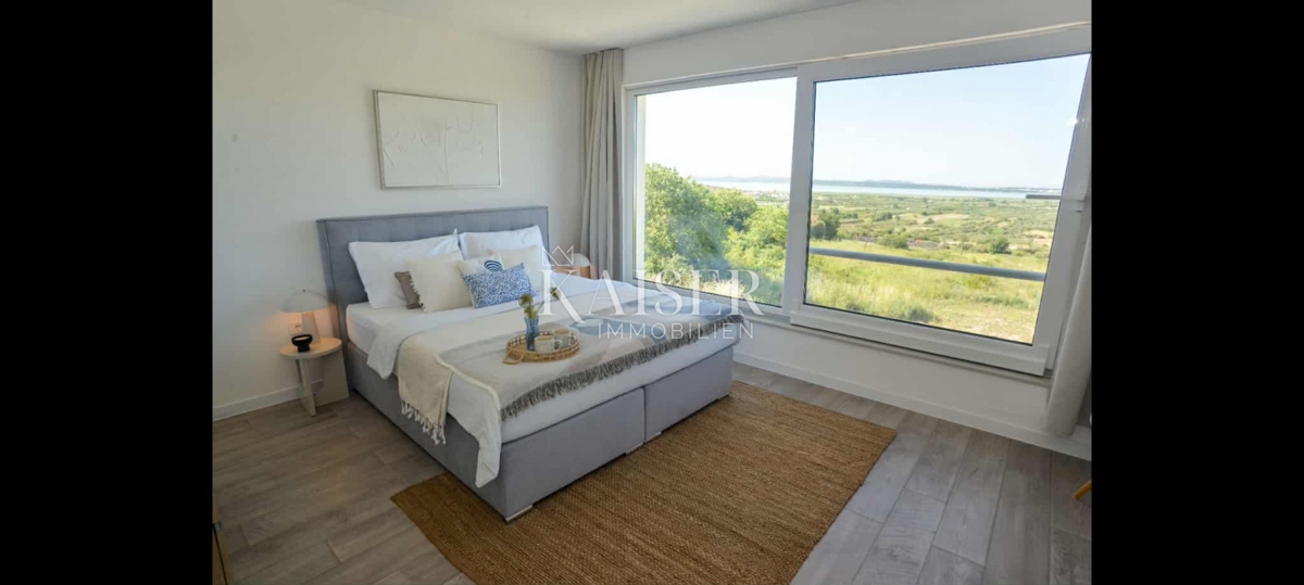 Pakoštane, Zara - Villa moderna con vista sul Lago Vranj