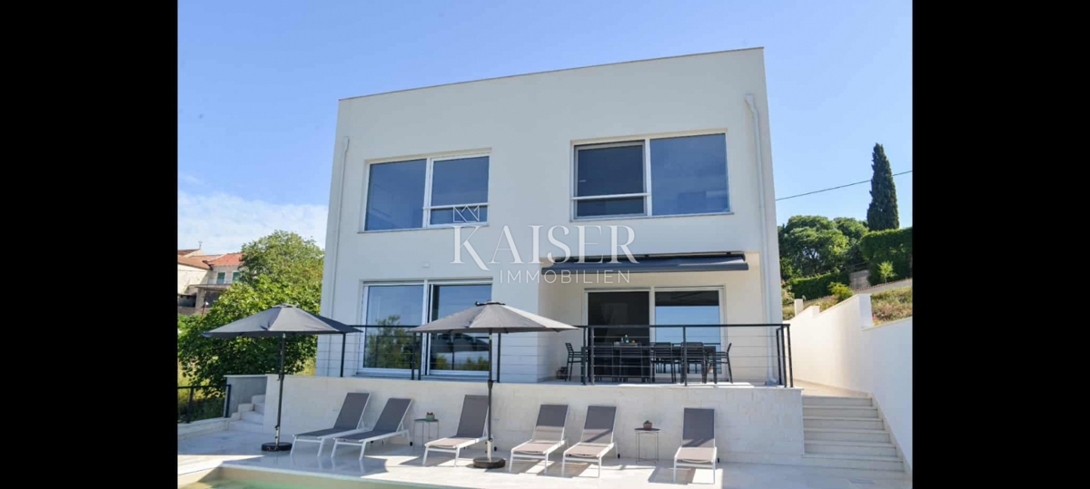 Pakoštane, Zara - Villa moderna con vista sul Lago Vranj