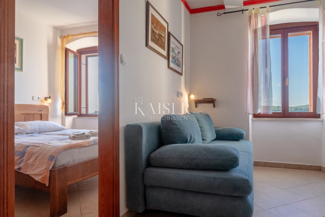 Istria, Rovigno - rara opportunità, appartamento di 35 m2 direttamente sul mare