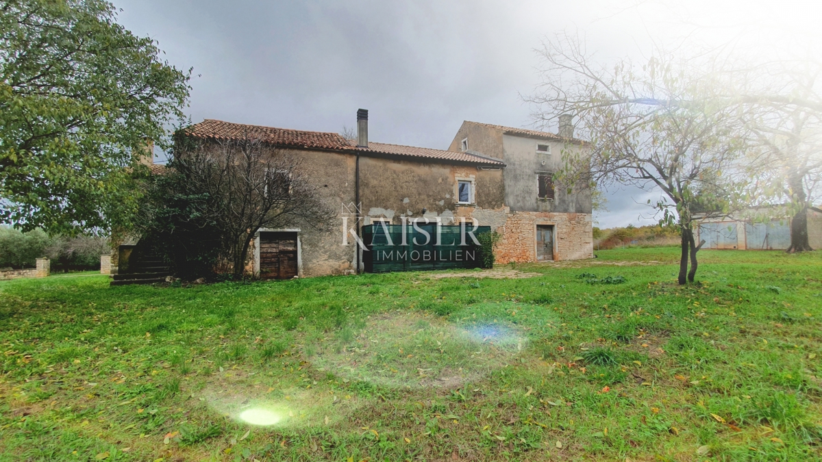 Antichità Višnjan, 400m2