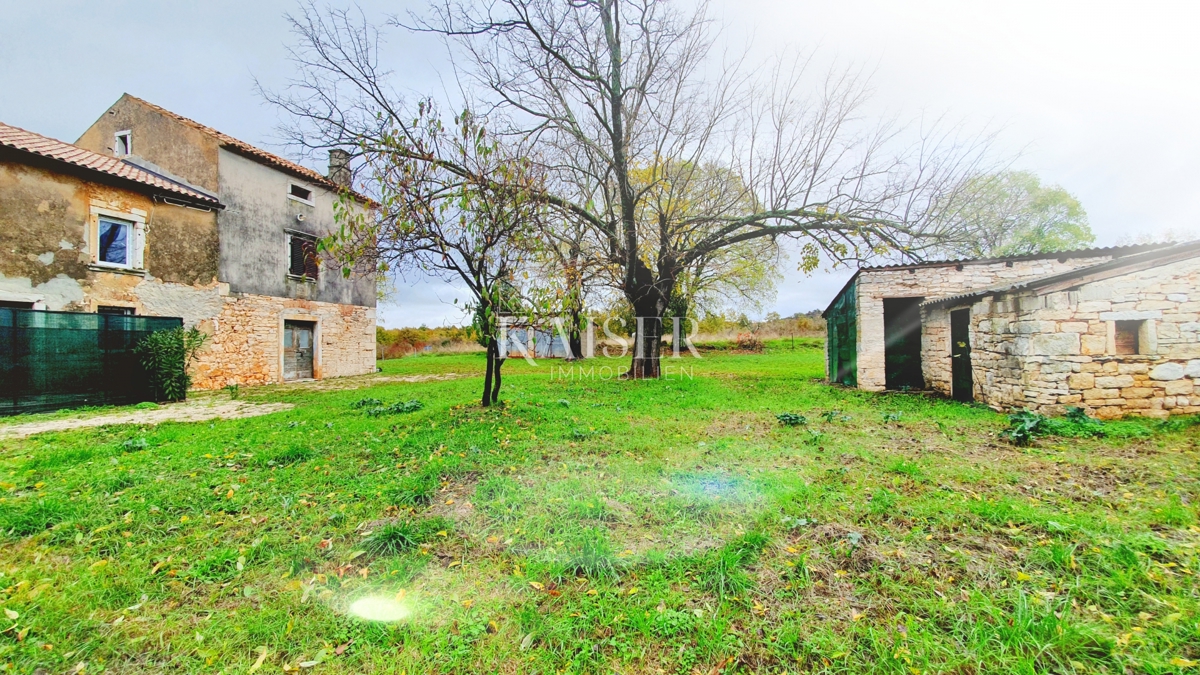 Antichità Višnjan, 400m2