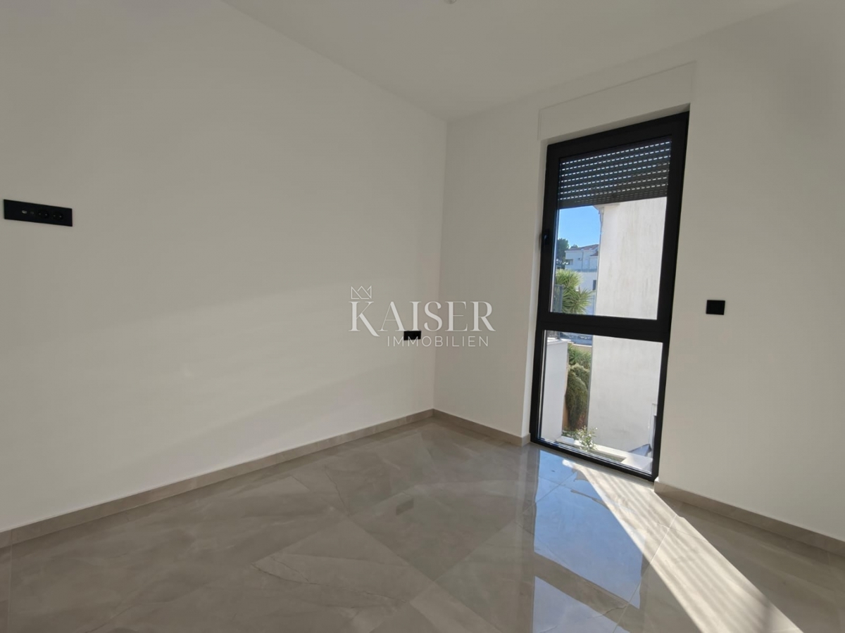 Appartamento Okrug Gornji, Okrug, 80,08m2