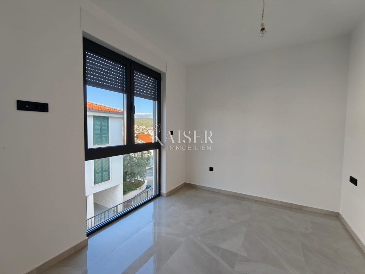 Appartamento Okrug Gornji, Okrug, 80,08m2