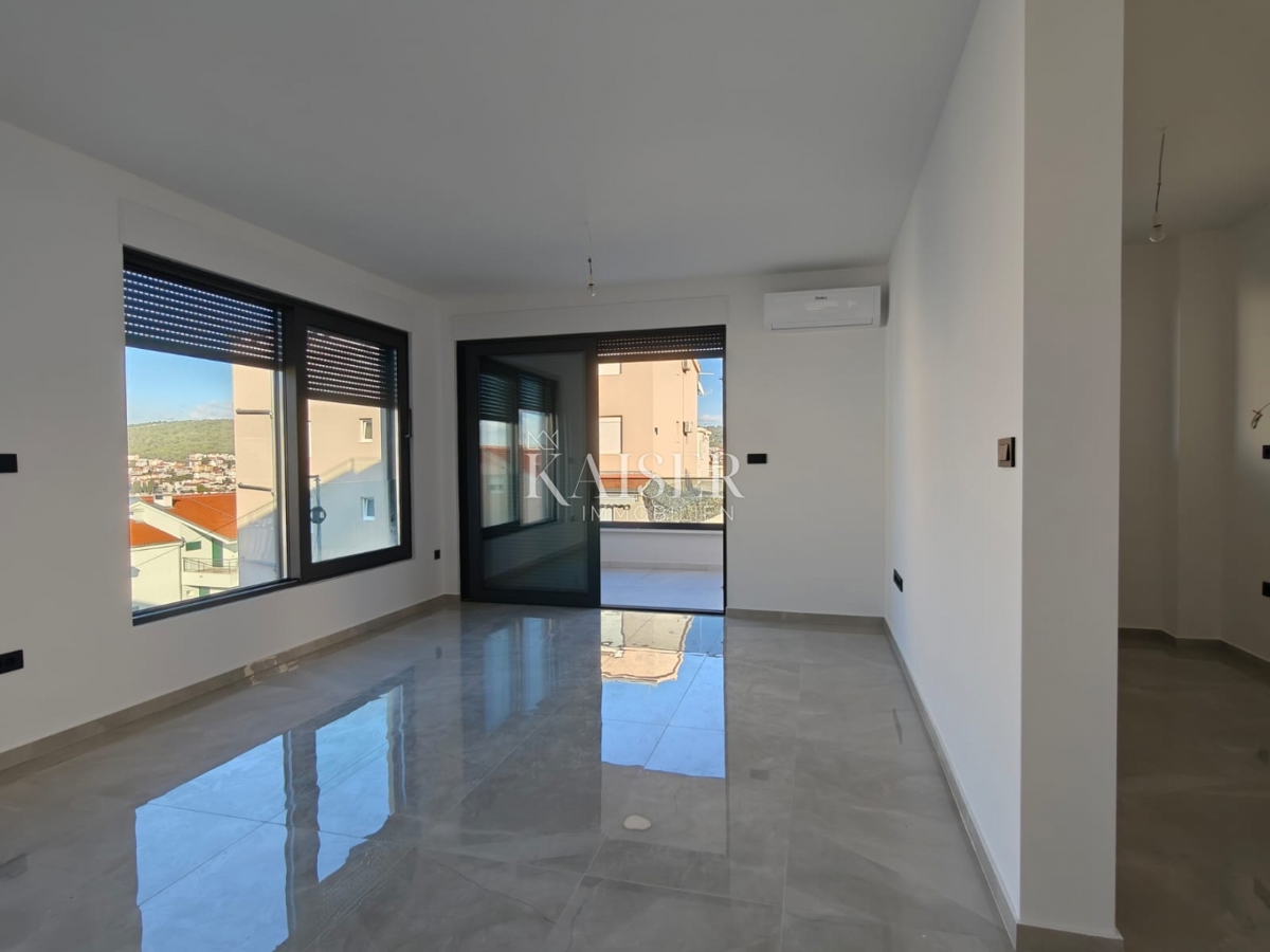 Appartamento Okrug Gornji, Okrug, 80,08m2