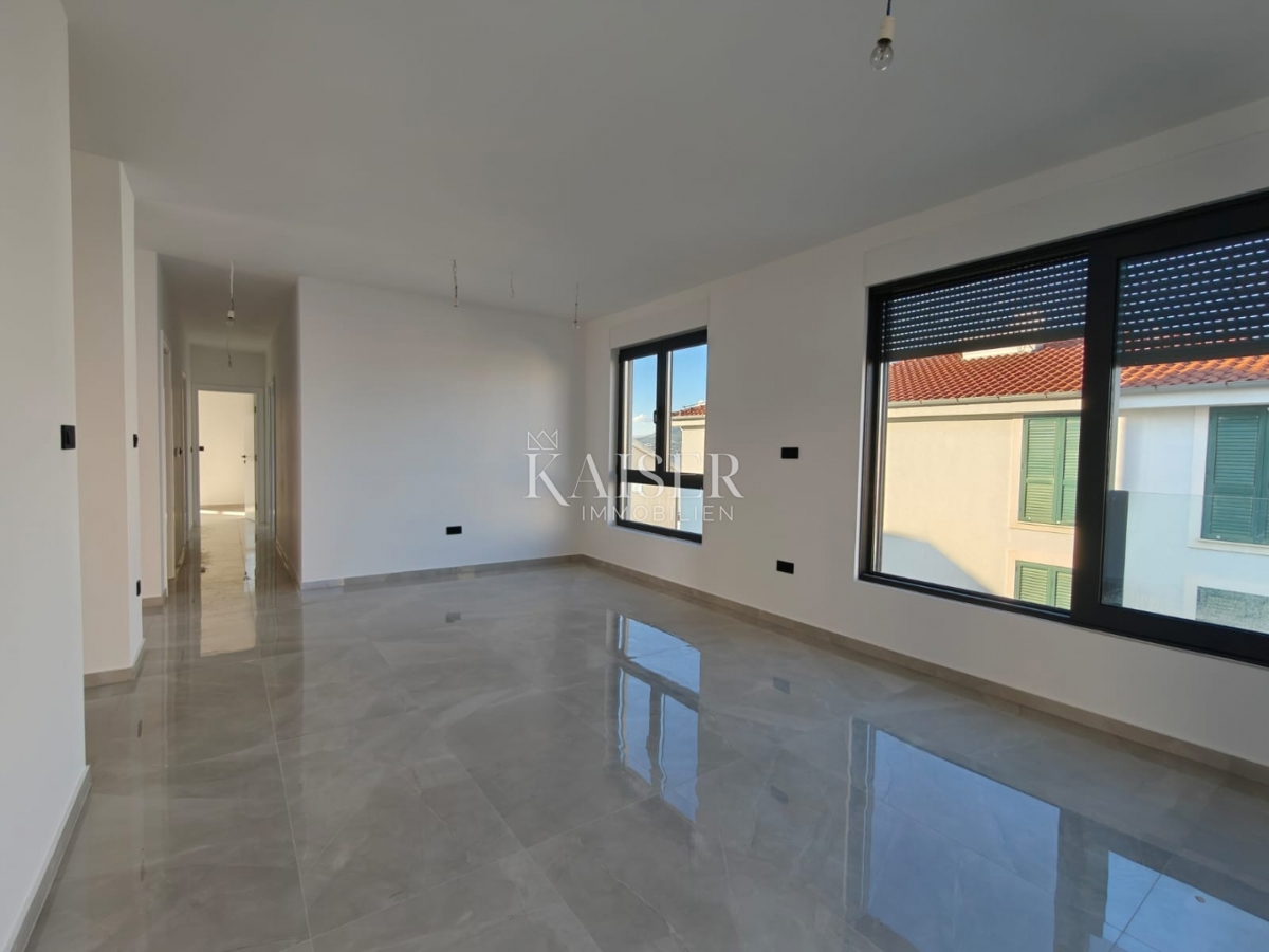 Appartamento Okrug Gornji, Okrug, 80,08m2
