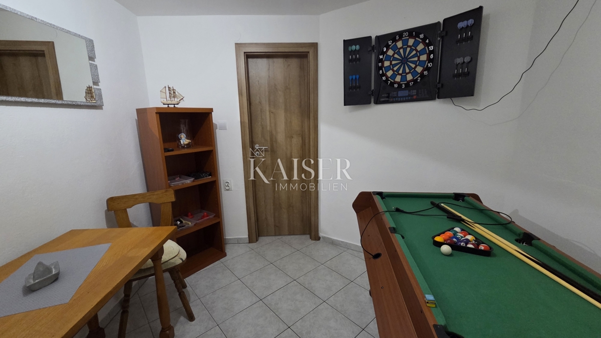 Crikvenica, Selce - casa recentemente ristrutturata nel centro storico con 2 appartamenti