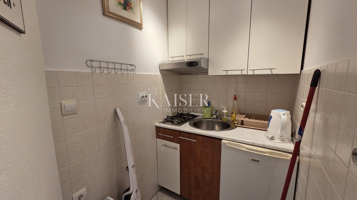 Crikvenica, Selce - casa recentemente ristrutturata nel centro storico con 2 appartamenti