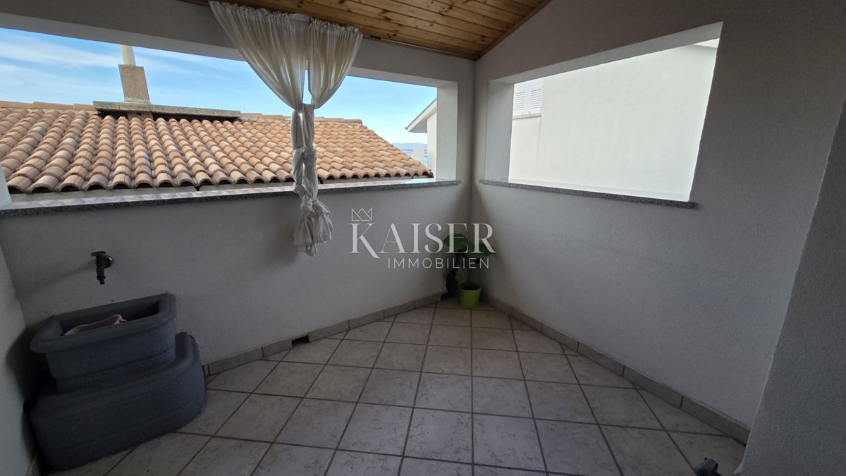 Crikvenica, Selce - casa recentemente ristrutturata nel centro storico con 2 appartamenti