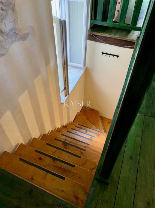 Isola di Susak, casa in pietra 110 m²