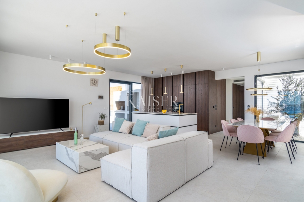 Eccellente villa nuova a Spalato