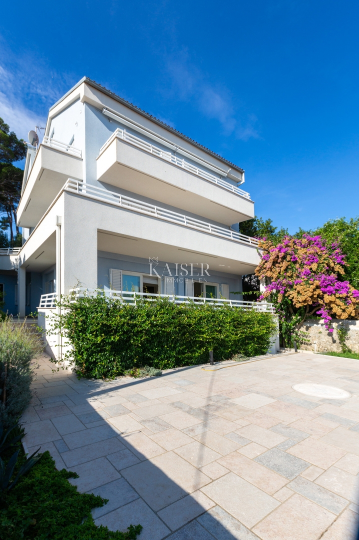 Mali Lošinj. Una bellissima villa in un'ottima posizione