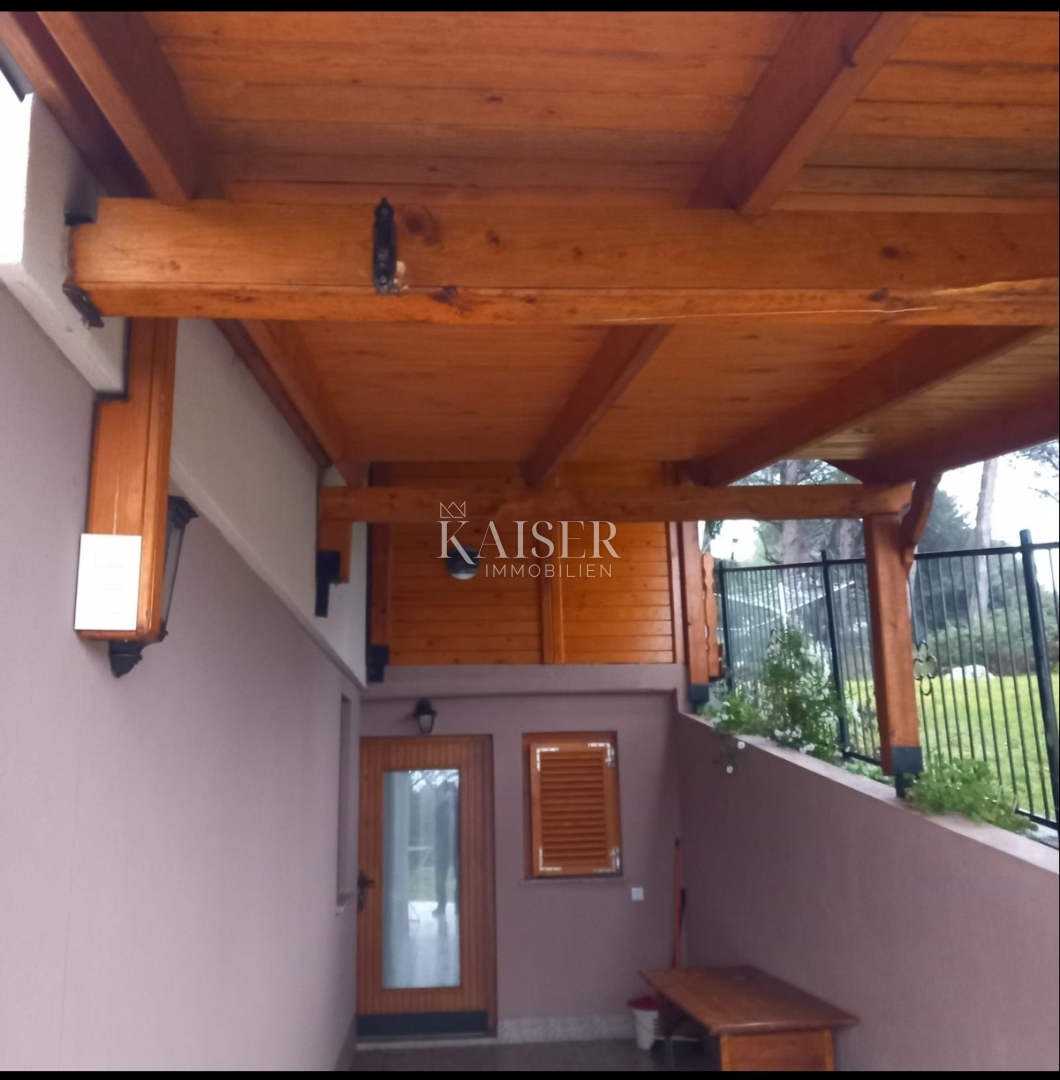 Istria, Medolino - casa bifamiliare con due appartamenti con vista sul mare0